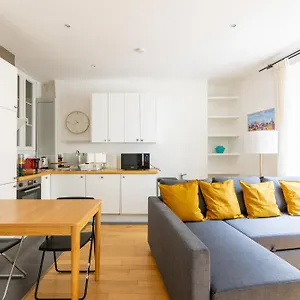 https://luxurious-1-bedroom-republique-vinaigriers.fr-paris.fr