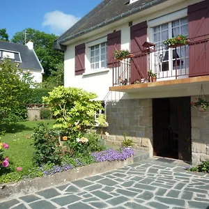 https://6-rue-des-eglantines.inbrittany.com