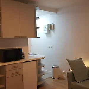 https://studio-cosy-quartier-canal-saint-martin.fr-paris.fr